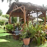 Gite D\'Arles Bungalow \