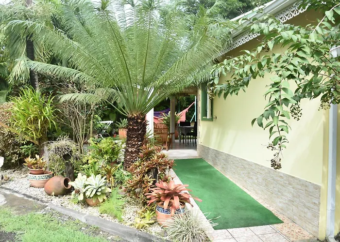 Gite D\'Arles Bungalow \